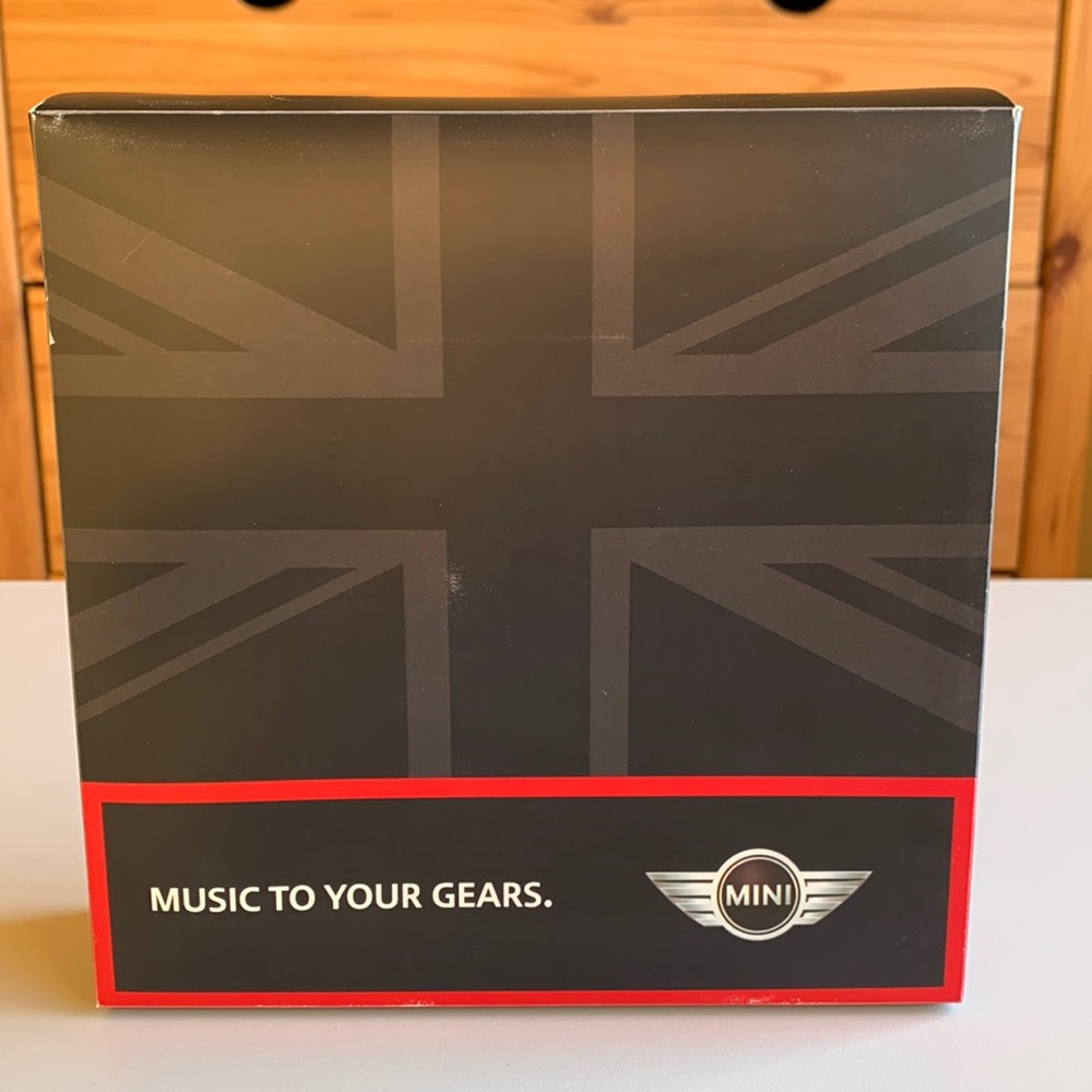 NIB Foldable Loudspeakers from MINI